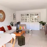 Apartmán Le Soleya - In A Luxurious With Swimming Pool